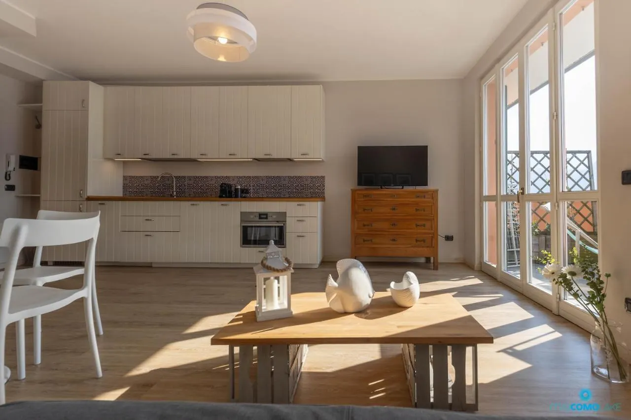 Maji Como Lake View Varenna Apartment