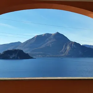 New View 11 Varenna
